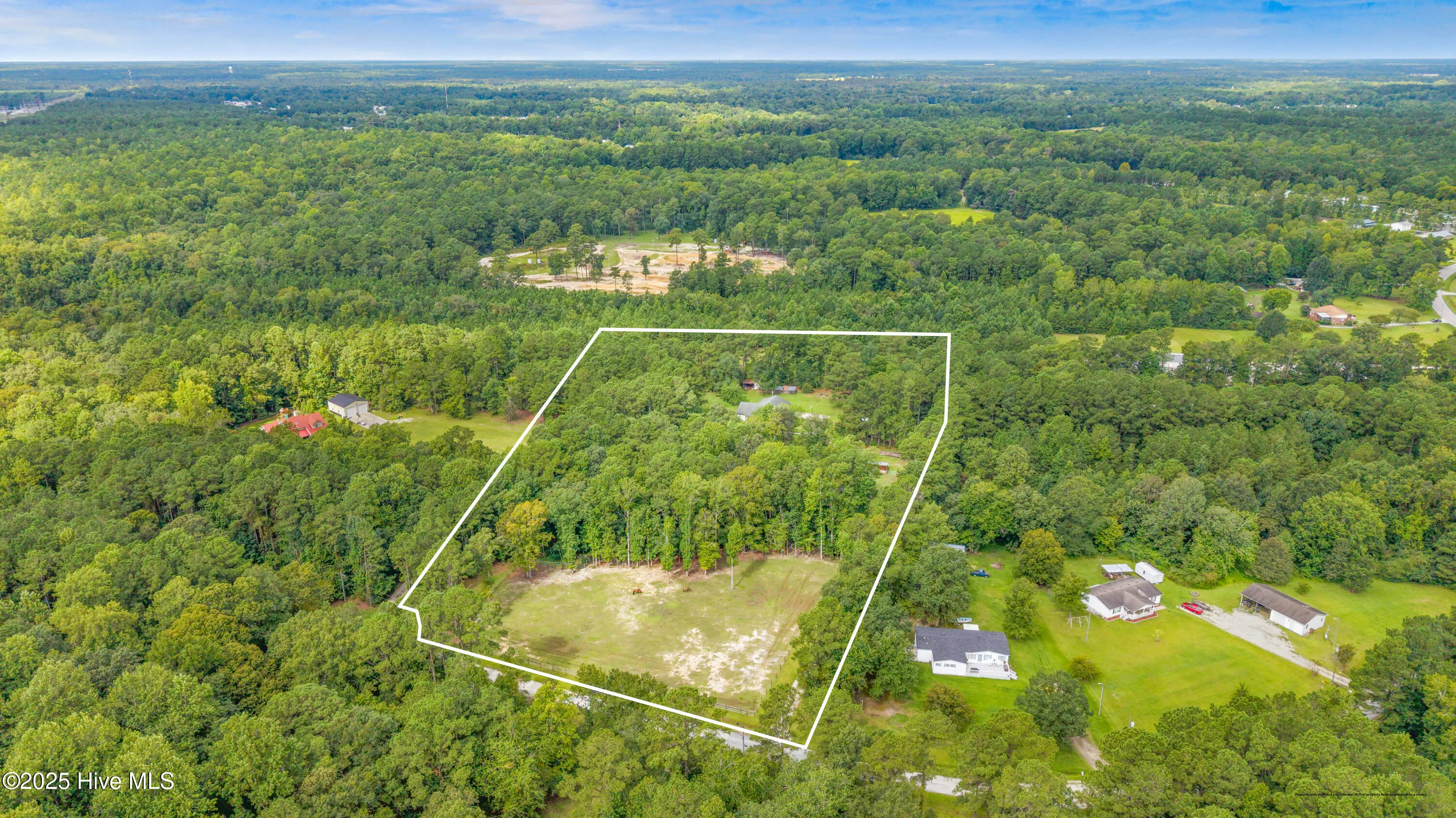 Jacksonville, North Carolina 28546, United States, 3 Bedrooms Bedrooms, ,3 BathroomsBathrooms,Residential,Pending,205630