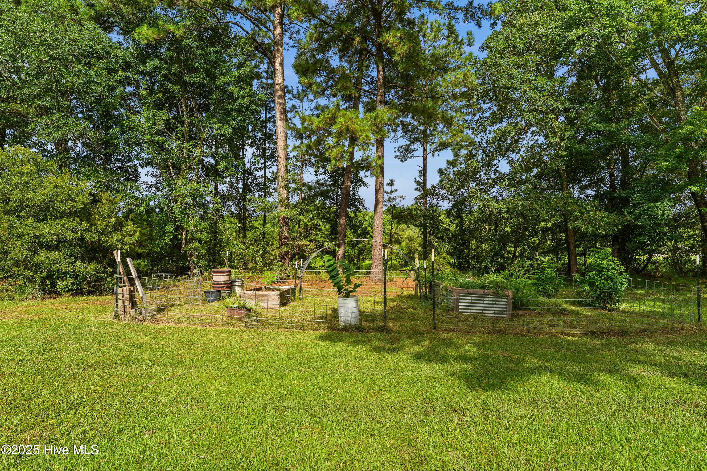 Jacksonville, North Carolina 28546, United States, 3 Bedrooms Bedrooms, ,3 BathroomsBathrooms,Residential,Pending,205630