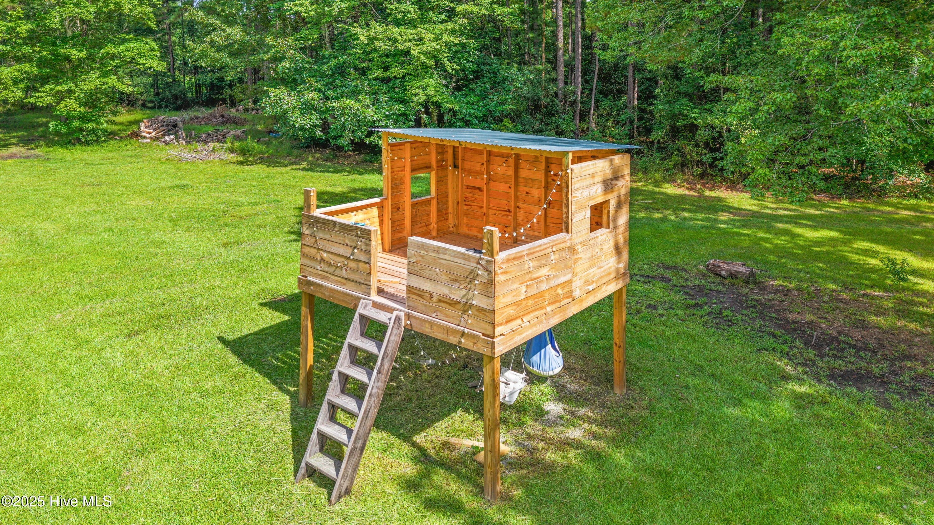 Jacksonville, North Carolina 28546, United States, 3 Bedrooms Bedrooms, ,3 BathroomsBathrooms,Residential,Pending,205630