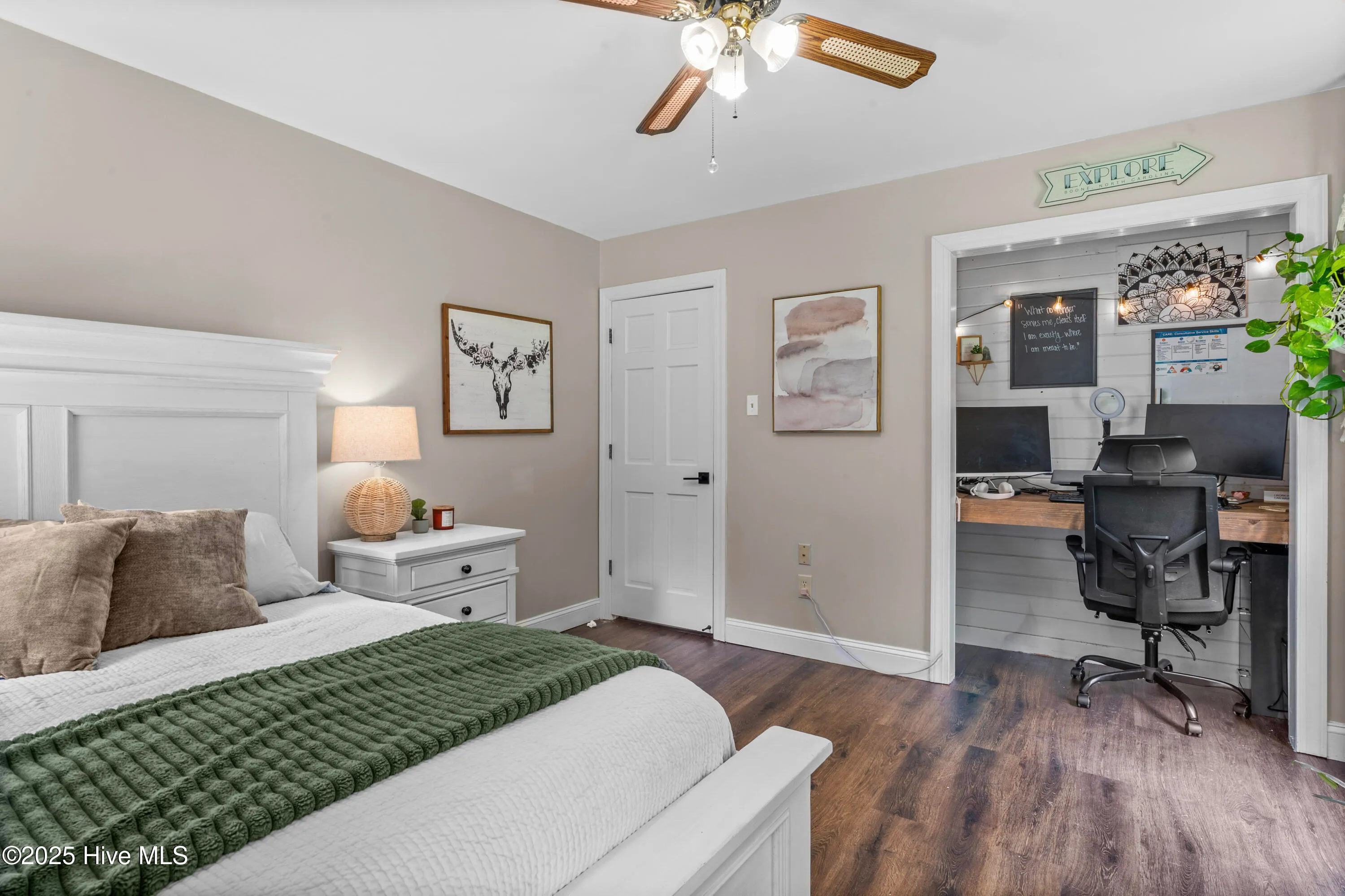 Jacksonville, North Carolina 28546, United States, 3 Bedrooms Bedrooms, ,3 BathroomsBathrooms,Residential,Pending,205630