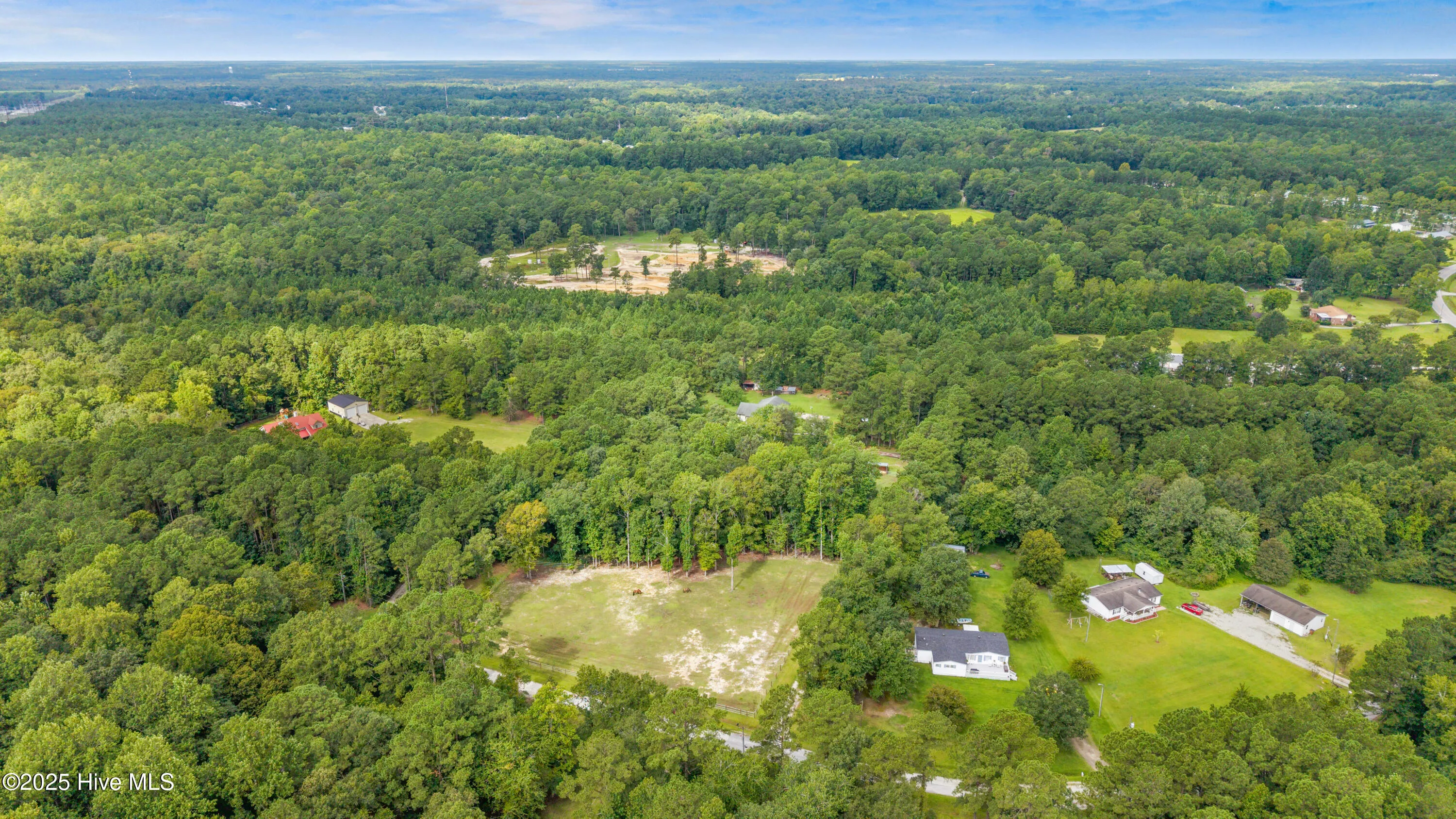 Jacksonville, North Carolina 28546, United States, 3 Bedrooms Bedrooms, ,3 BathroomsBathrooms,Residential,Pending,205630