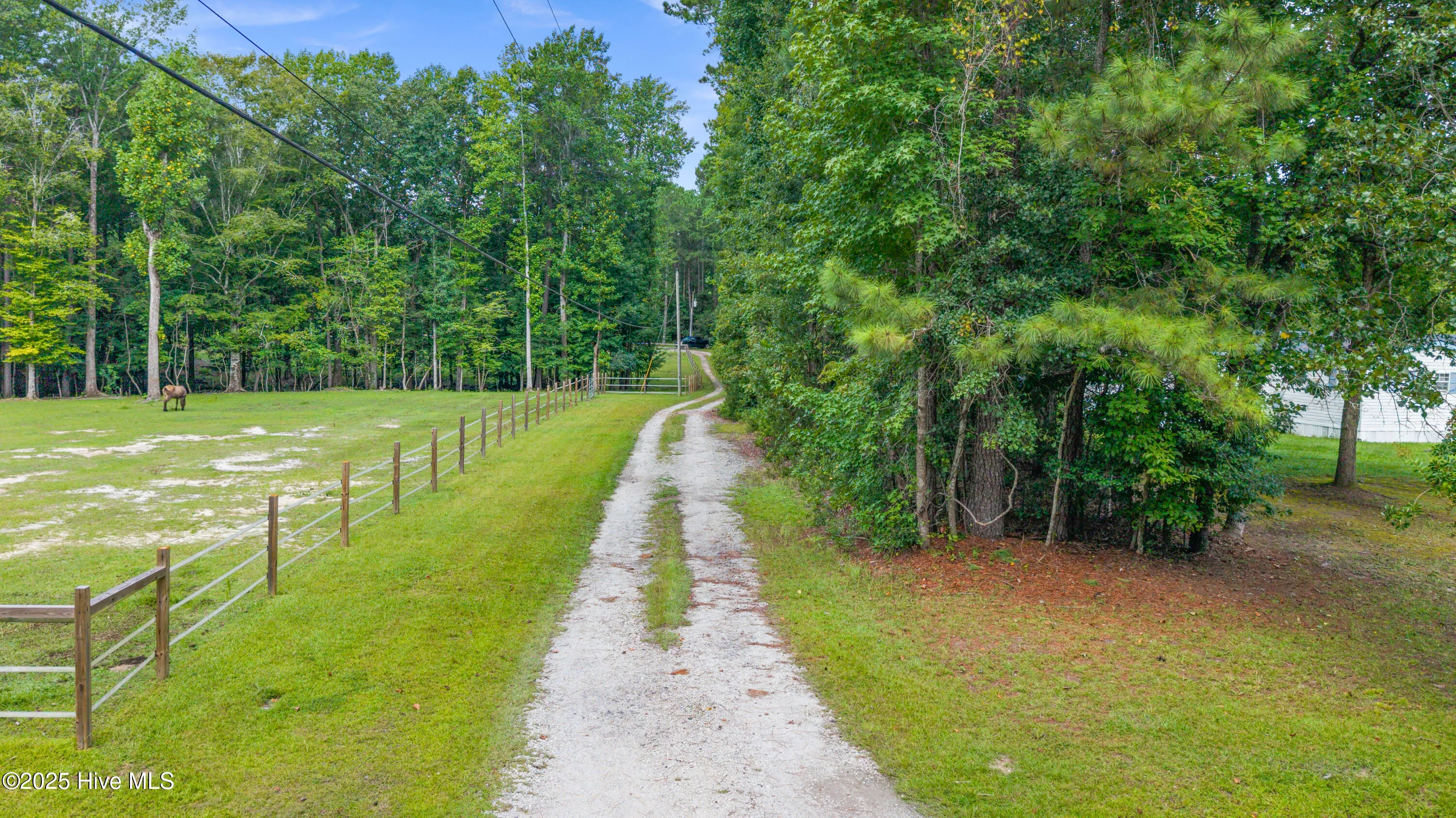 Jacksonville, North Carolina 28546, United States, 3 Bedrooms Bedrooms, ,3 BathroomsBathrooms,Residential,Pending,205630