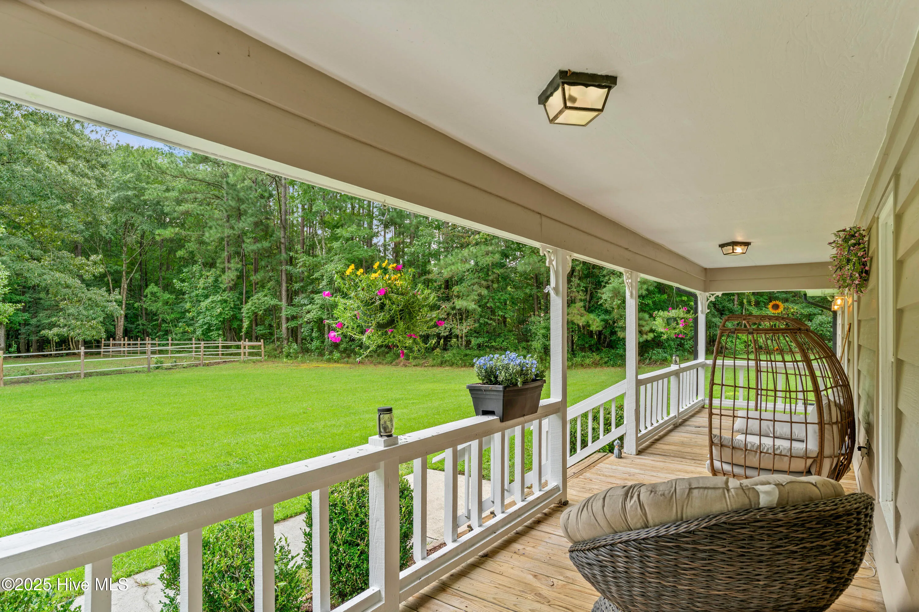 Jacksonville, North Carolina 28546, United States, 3 Bedrooms Bedrooms, ,3 BathroomsBathrooms,Residential,Pending,205630