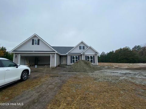 A home in Burgaw