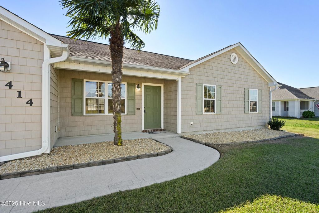 Photo of 414 John Deere Court, Richlands, NC 28574 (MLS # 100538097)