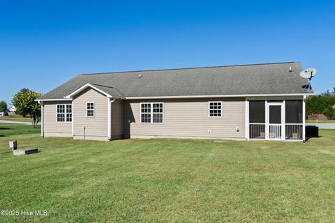 Tiny photo for 414 John Deere Court, Richlands, NC 28574 (MLS # 100538097)