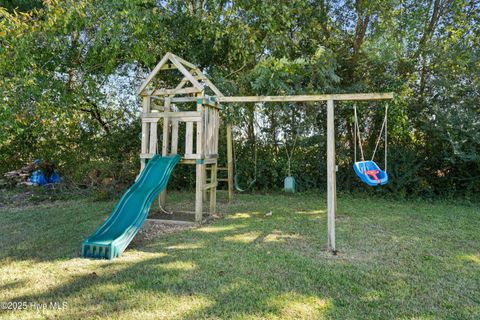 Tiny photo for 414 John Deere Court, Richlands, NC 28574 (MLS # 100538097)