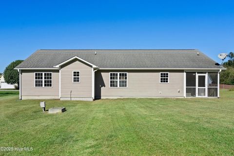 Tiny photo for 414 John Deere Court, Richlands, NC 28574 (MLS # 100538097)