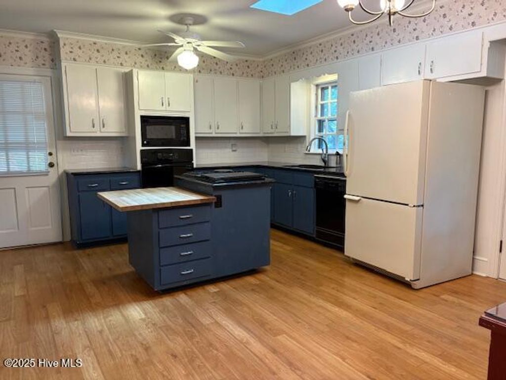 Photo of 3409 Woodlawn Road, Rocky Mount, NC 27804 (MLS # 100528201)