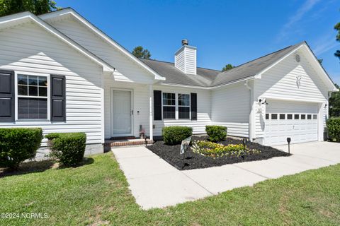 A home in Sneads Ferry