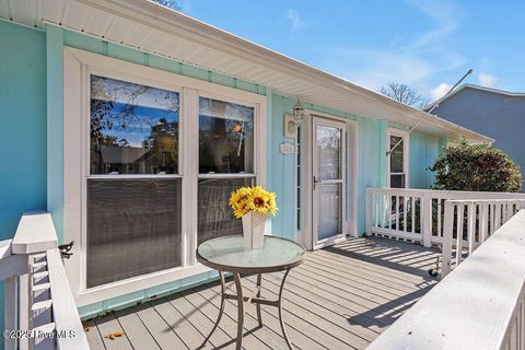 A home in Oak Island