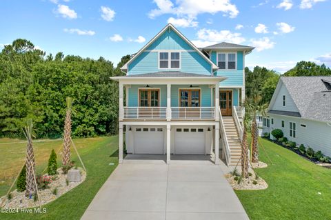 A home in Holly Ridge