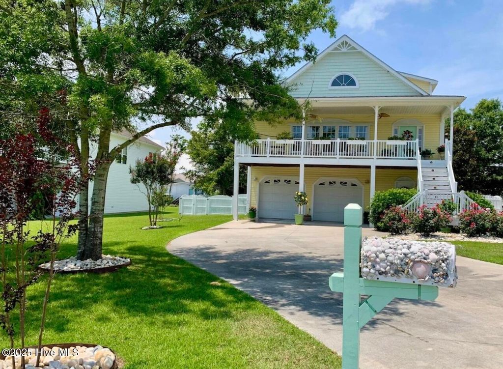 Photo of 105 Everette Court, Newport, NC 28570 (MLS # 100538210)