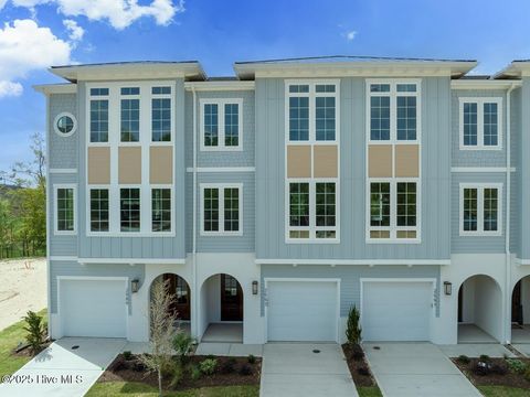 Photo of 2593 Alvernia Drive, Castle Hayne, NC 28429 (MLS # 100511818) Photo of 2593 Alvernia Drive, Castle Hayne, NC 28429 (MLS # 100511818)