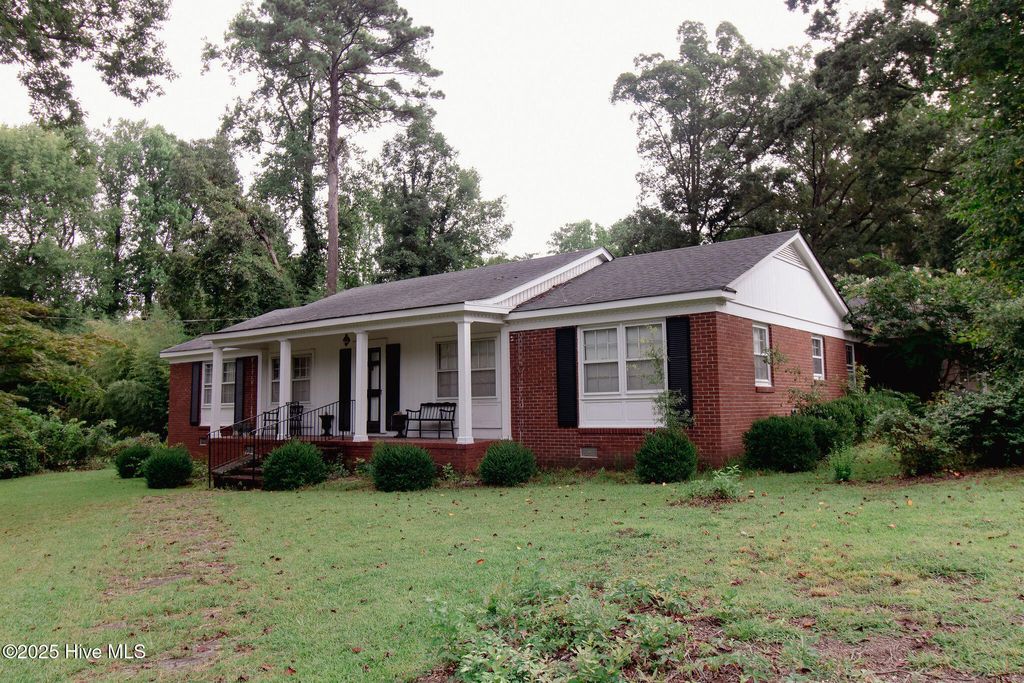 Photo of 2803 Carey Road, Kinston, NC 28504 (MLS # 100526329)