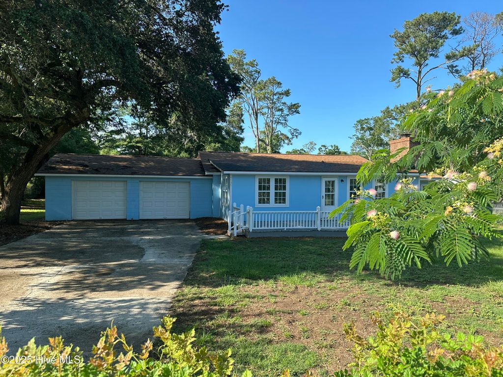 Photo of 4735 Cedar Lane SW, Ocean Isle Beach, NC 28469 (MLS # 100513996)