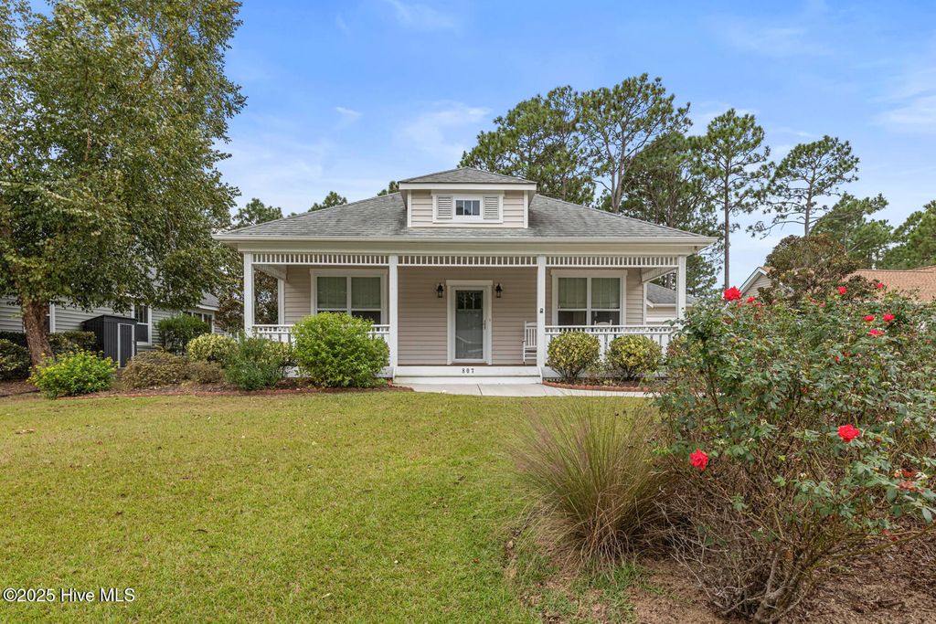 Photo of 807 Wildflower Drive, Holly Ridge, NC 28445 (MLS # 100536692)