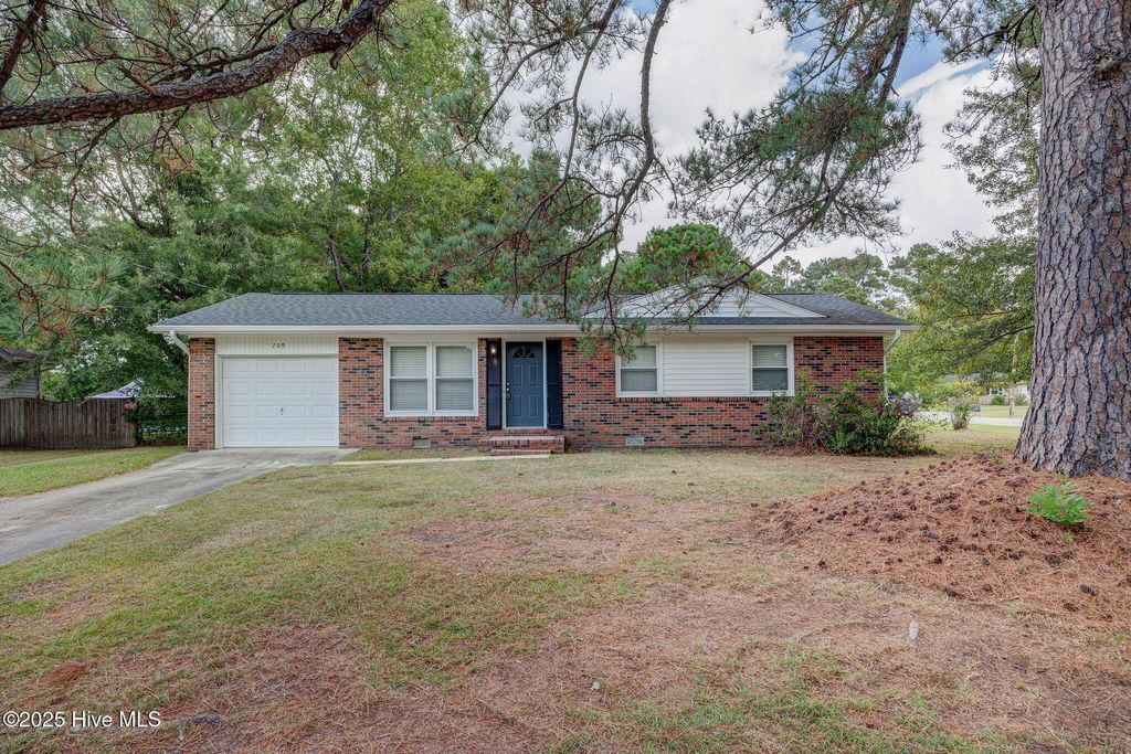 Photo of 709 Dennis Road, Jacksonville, NC 28546 (MLS # 100532544)