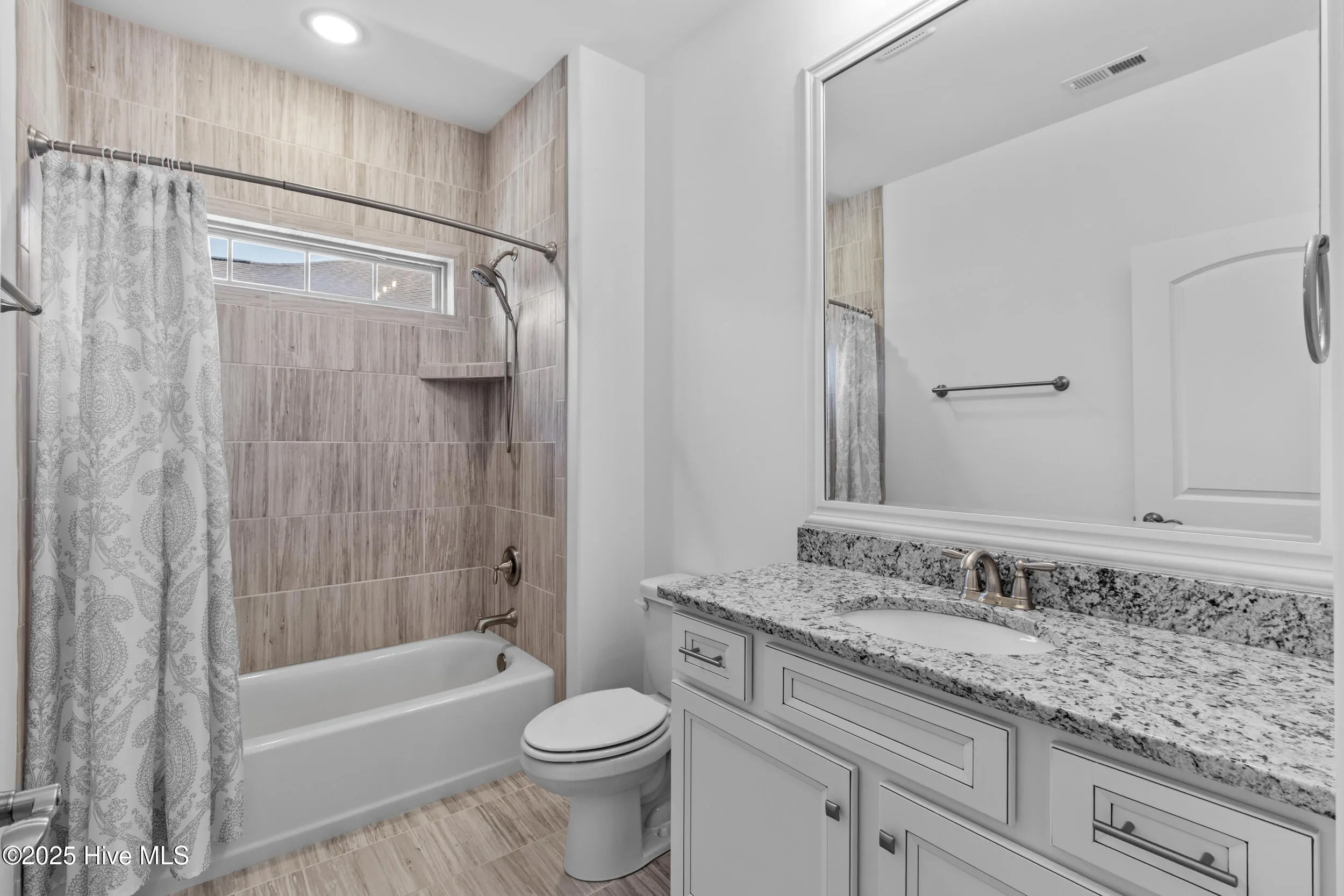 Wilmington, North Carolina 28412, United States, 3 Bedrooms Bedrooms, ,3 BathroomsBathrooms,Residential,Pending,111427