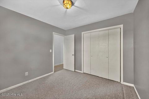 Tiny photo for 2720 S 17th Street S #Apt D, Wilmington, NC 28412 (MLS # 100535048)