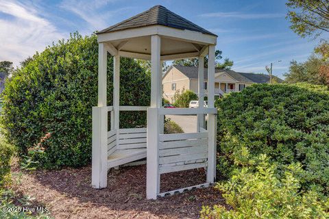 Tiny photo for 2720 S 17th Street S #Apt D, Wilmington, NC 28412 (MLS # 100535048)