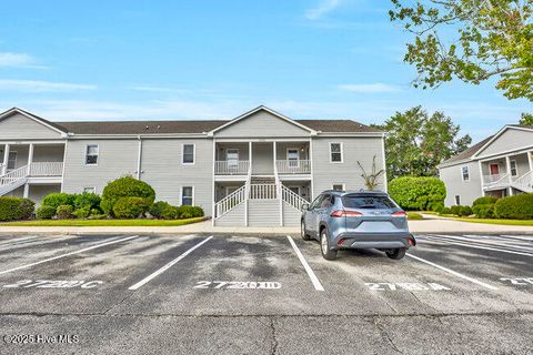 Photo of 2720 S 17th Street S #Apt D, Wilmington, NC 28412 (MLS # 100535048)