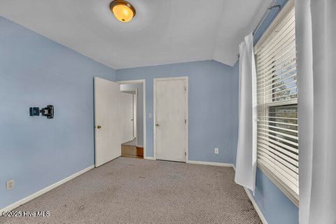 Tiny photo for 2720 S 17th Street S #Apt D, Wilmington, NC 28412 (MLS # 100535048)
