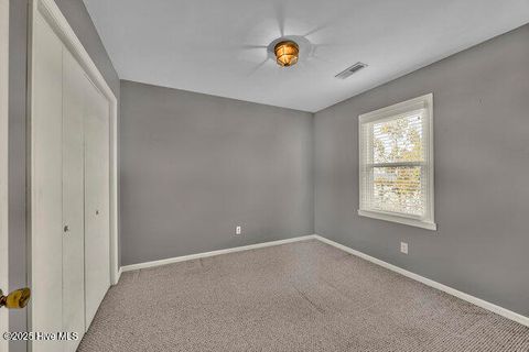 Tiny photo for 2720 S 17th Street S #Apt D, Wilmington, NC 28412 (MLS # 100535048)