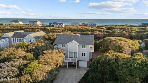 A home in Pine Knoll Shores