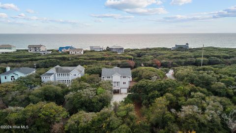 A home in Pine Knoll Shores