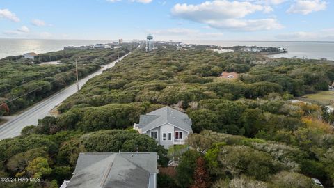 A home in Pine Knoll Shores