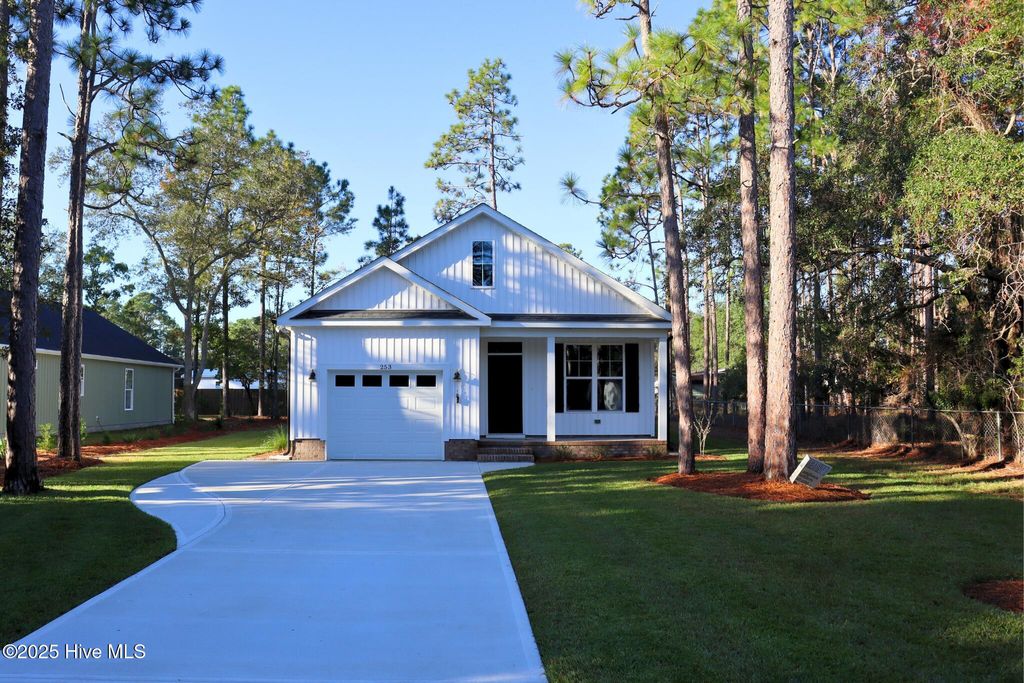Photo of 253 Sycamore Road, Southport, NC 28461 (MLS # 100505840)