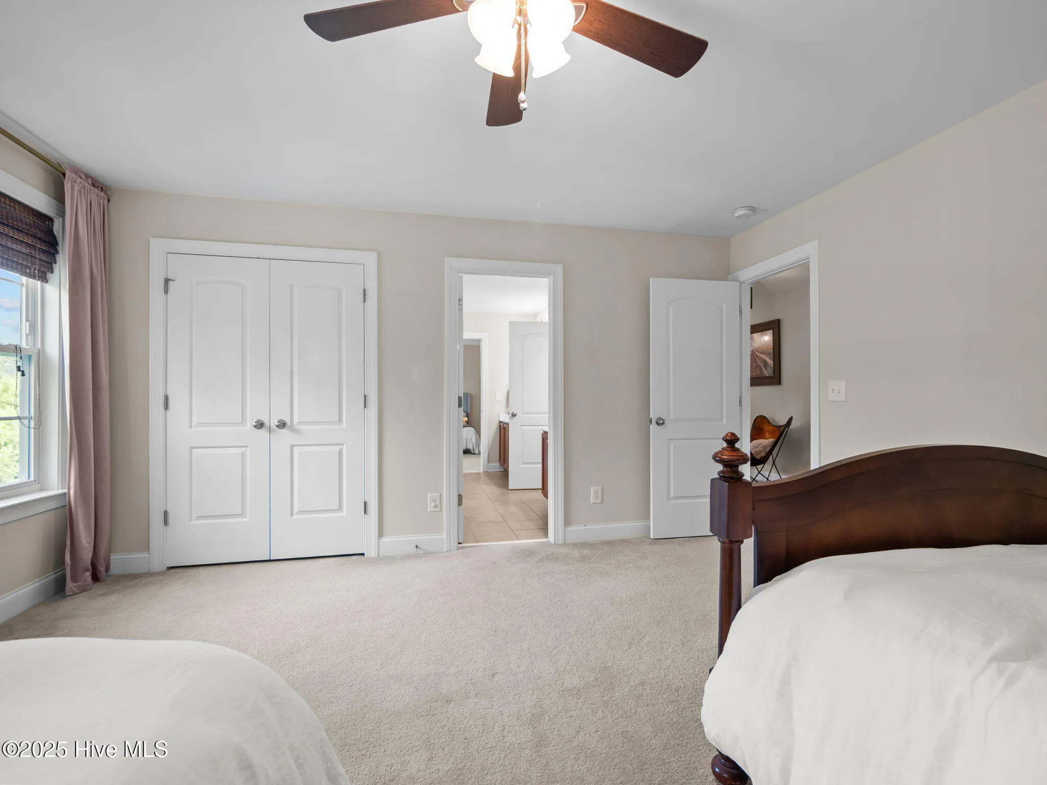 Swansboro, North Carolina 28584, United States, 5 Bedrooms Bedrooms, ,4 BathroomsBathrooms,Residential,Active,192092