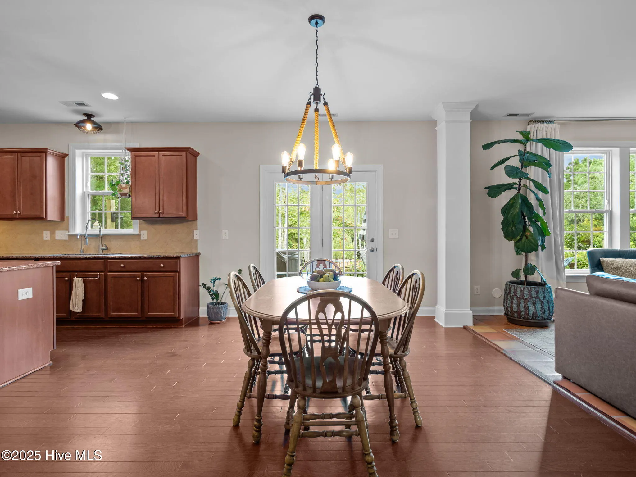 Swansboro, North Carolina 28584, United States, 5 Bedrooms Bedrooms, ,4 BathroomsBathrooms,Residential,Active,192092