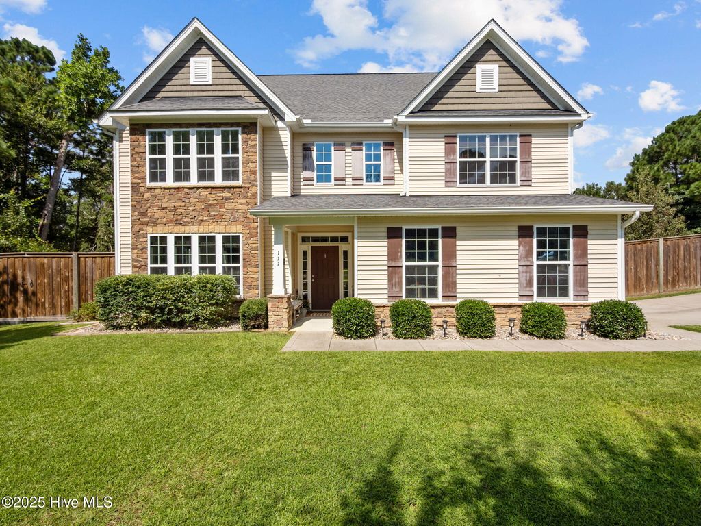 Photo of 111 Creek End Court, Swansboro, NC 28584 (MLS # 100525324)