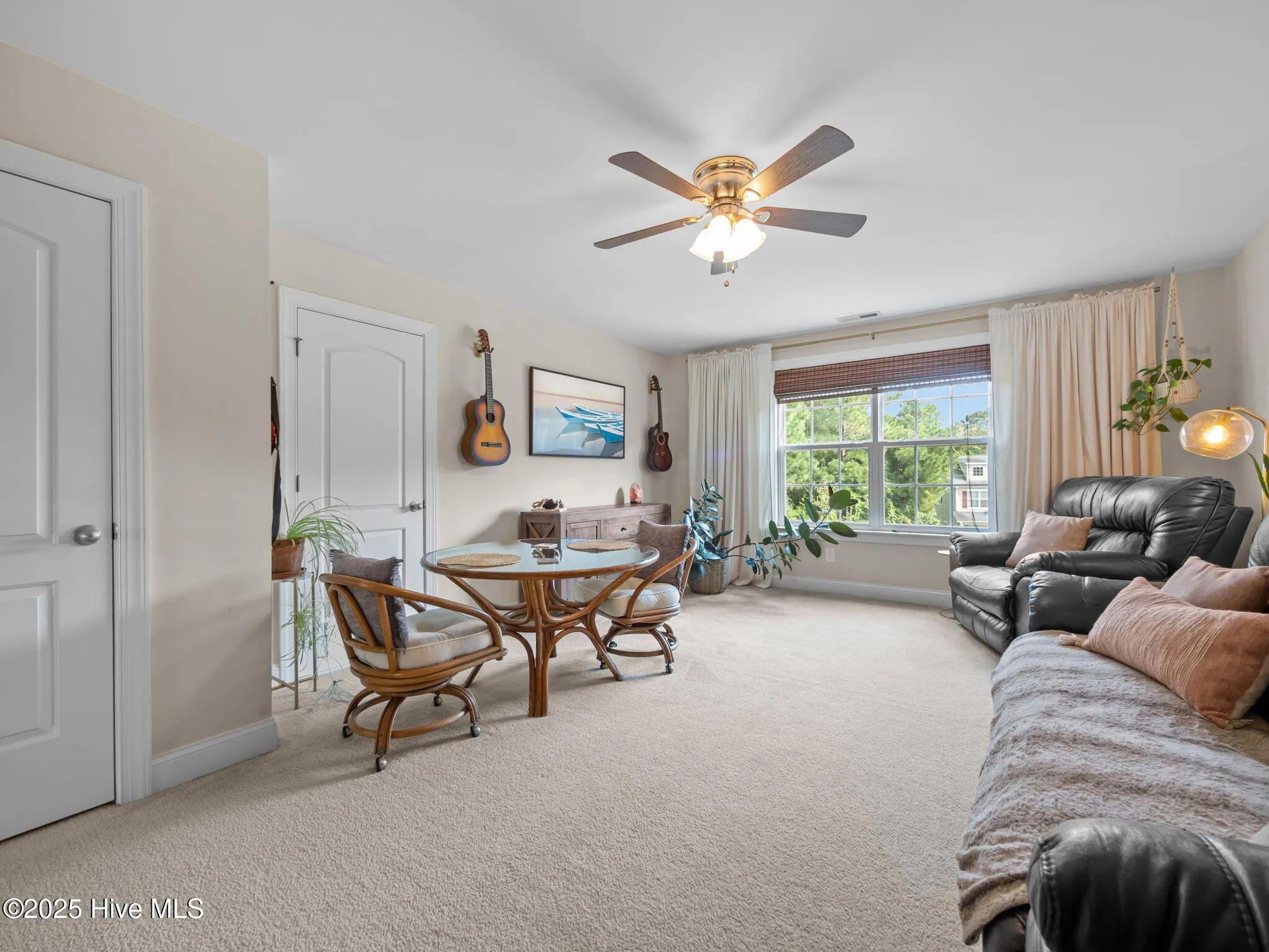 Swansboro, North Carolina 28584, United States, 5 Bedrooms Bedrooms, ,4 BathroomsBathrooms,Residential,Active,192092