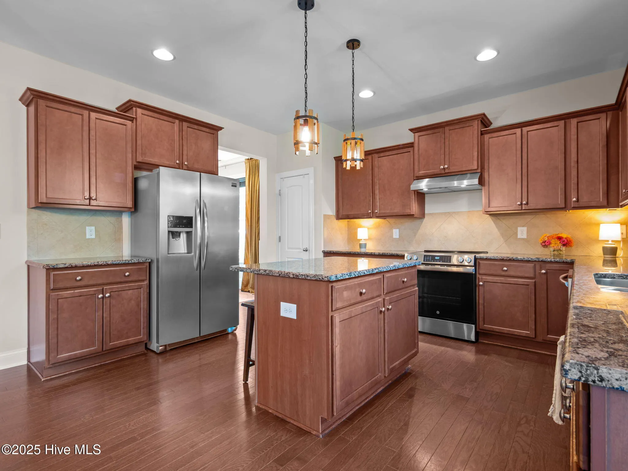 Swansboro, North Carolina 28584, United States, 5 Bedrooms Bedrooms, ,4 BathroomsBathrooms,Residential,Active,192092