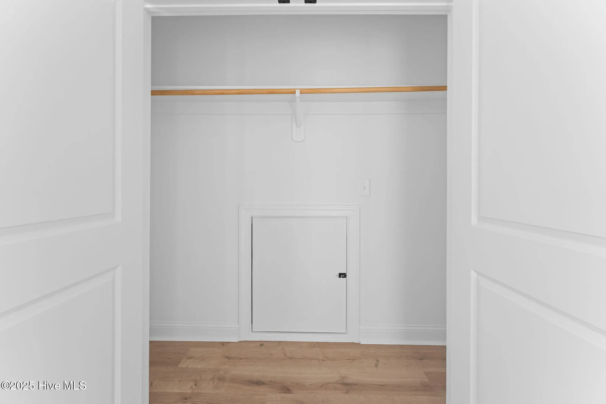 Oak Island, North Carolina 28465, United States, 4 Bedrooms Bedrooms, ,3 BathroomsBathrooms,Residential,Active,239080