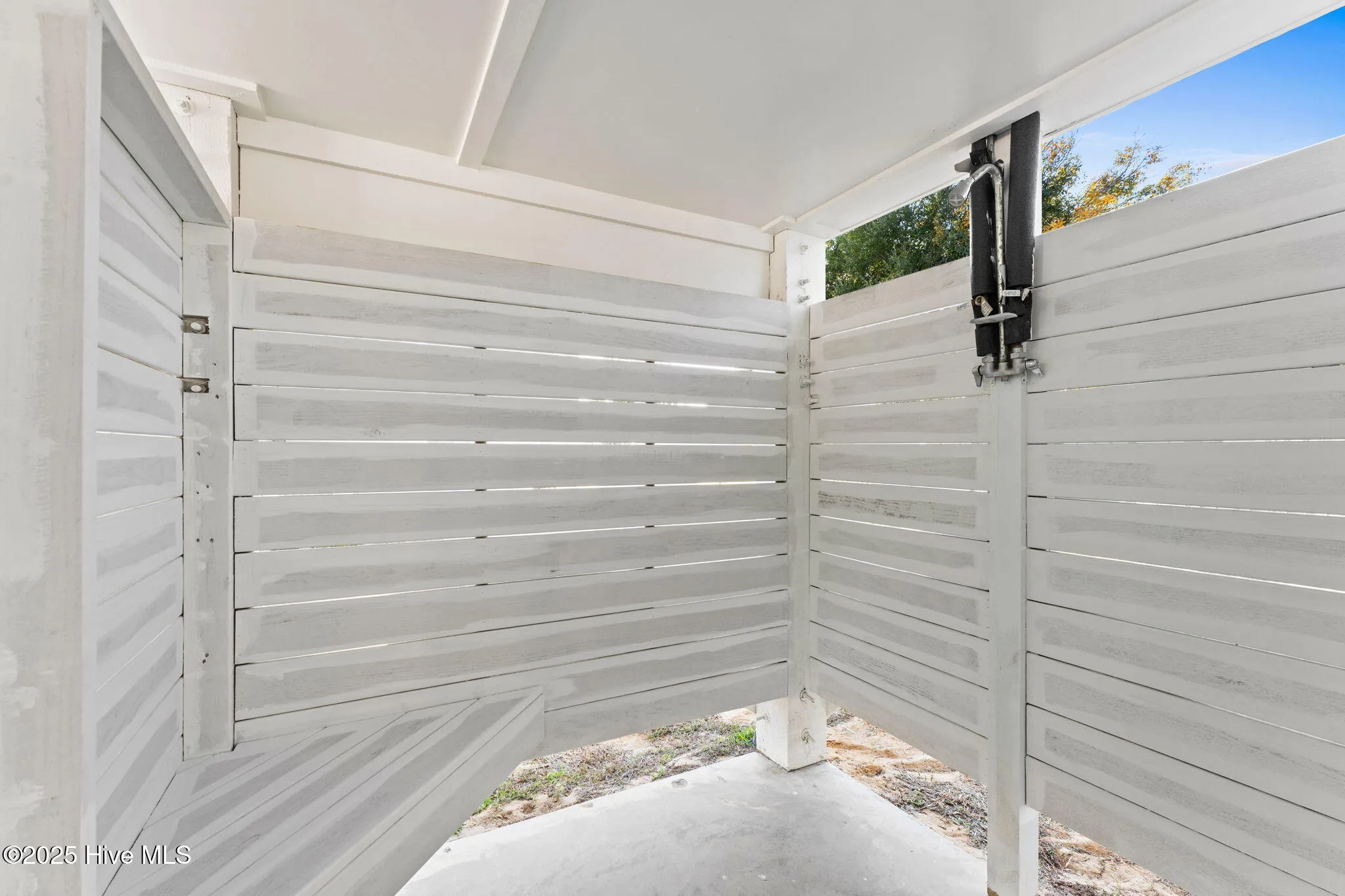 Oak Island, North Carolina 28465, United States, 4 Bedrooms Bedrooms, ,3 BathroomsBathrooms,Residential,Active,239080