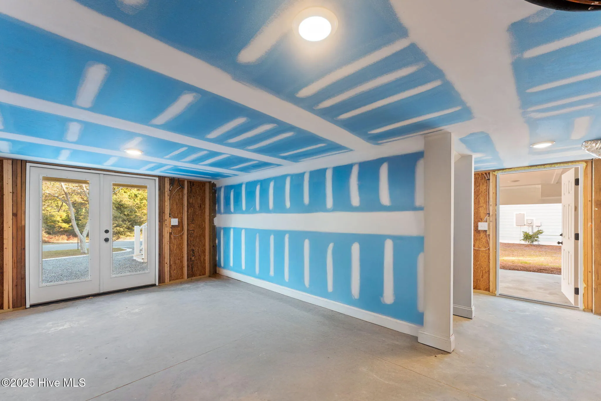 Oak Island, North Carolina 28465, United States, 4 Bedrooms Bedrooms, ,3 BathroomsBathrooms,Residential,Active,239080