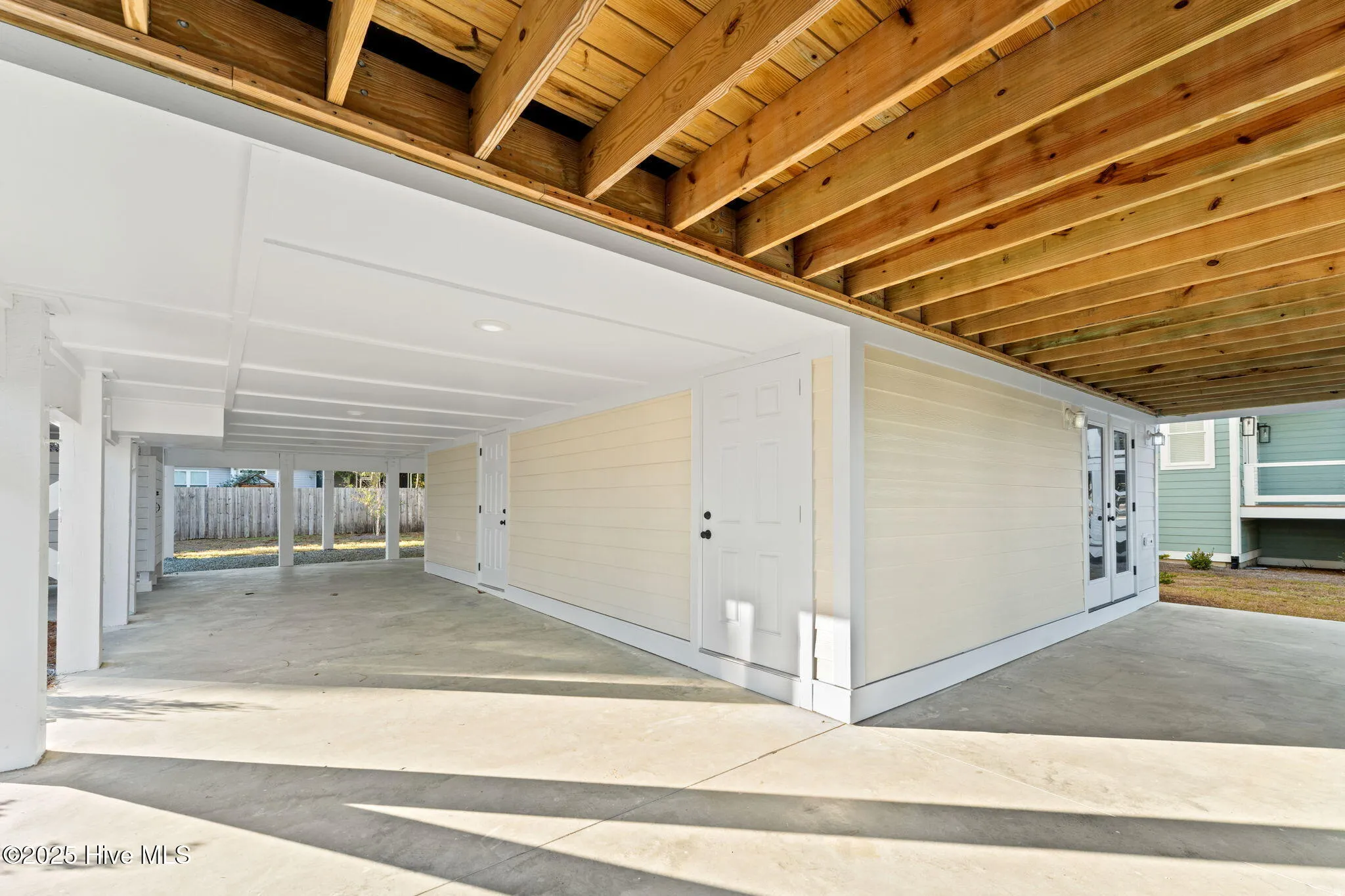 Oak Island, North Carolina 28465, United States, 4 Bedrooms Bedrooms, ,3 BathroomsBathrooms,Residential,Active,239080