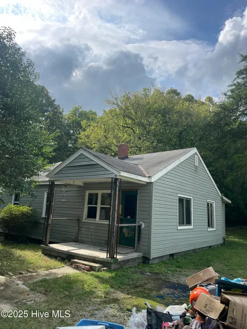 MLS: 100493506