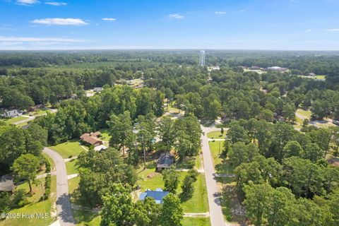 A home in Laurinburg