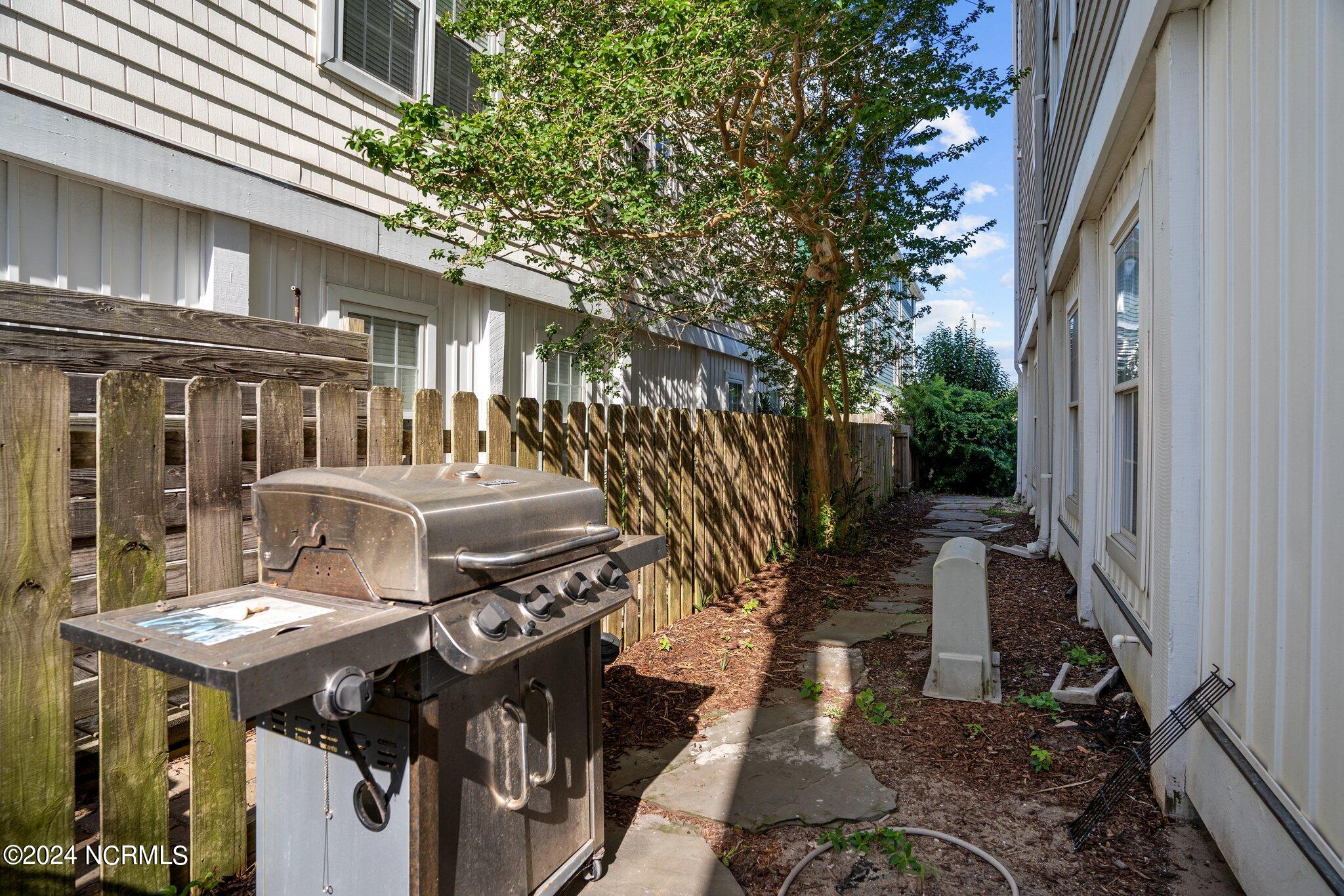 1507 Mackerel Lane Unit 1