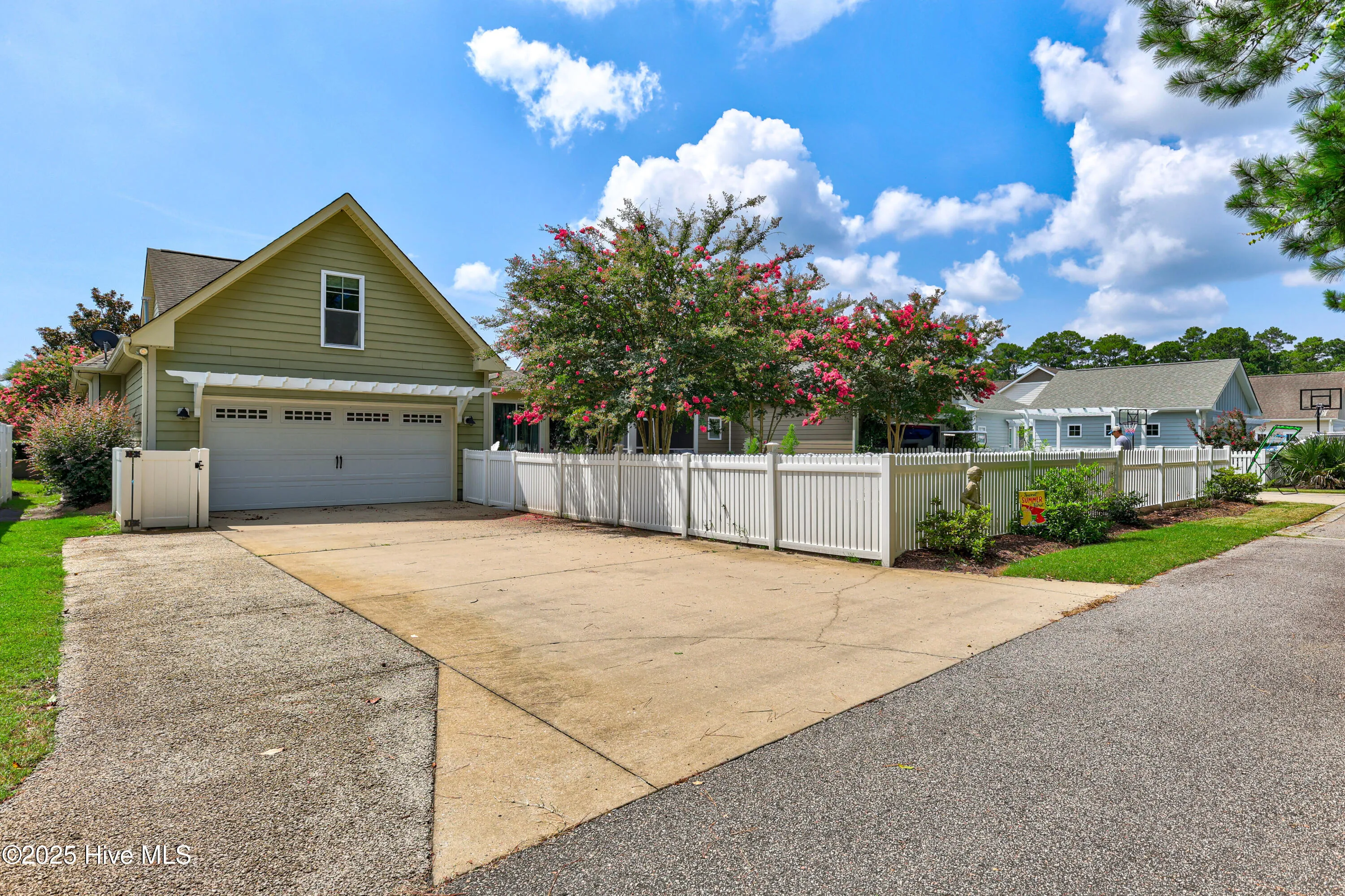 Wilmington, North Carolina 28411, United States, 4 Bedrooms Bedrooms, ,2 BathroomsBathrooms,Residential,Active,172912