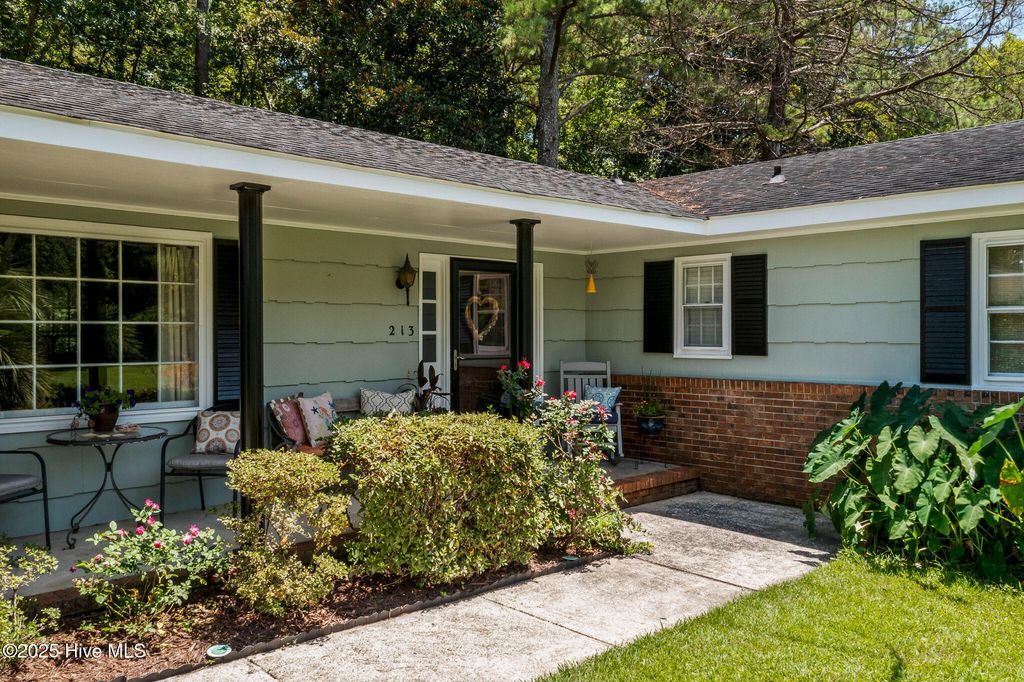 Photo of 213 Kelly Road, Wilmington, NC 28409 (MLS # 100521197)