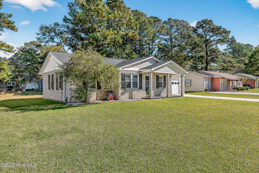Photo of 113 King Street, Jacksonville, NC 28540 (MLS # 100540256)