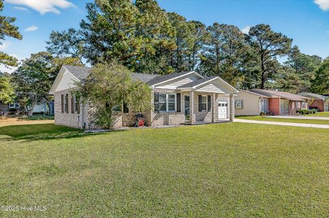 Tiny photo for 113 King Street, Jacksonville, NC 28540 (MLS # 100540256)