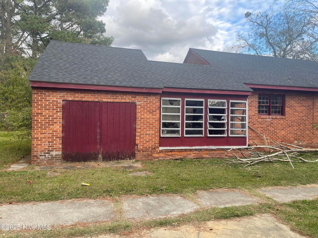 Photo of 540 Jefferson Street, Plymouth, NC 27962 (MLS # 100537761)