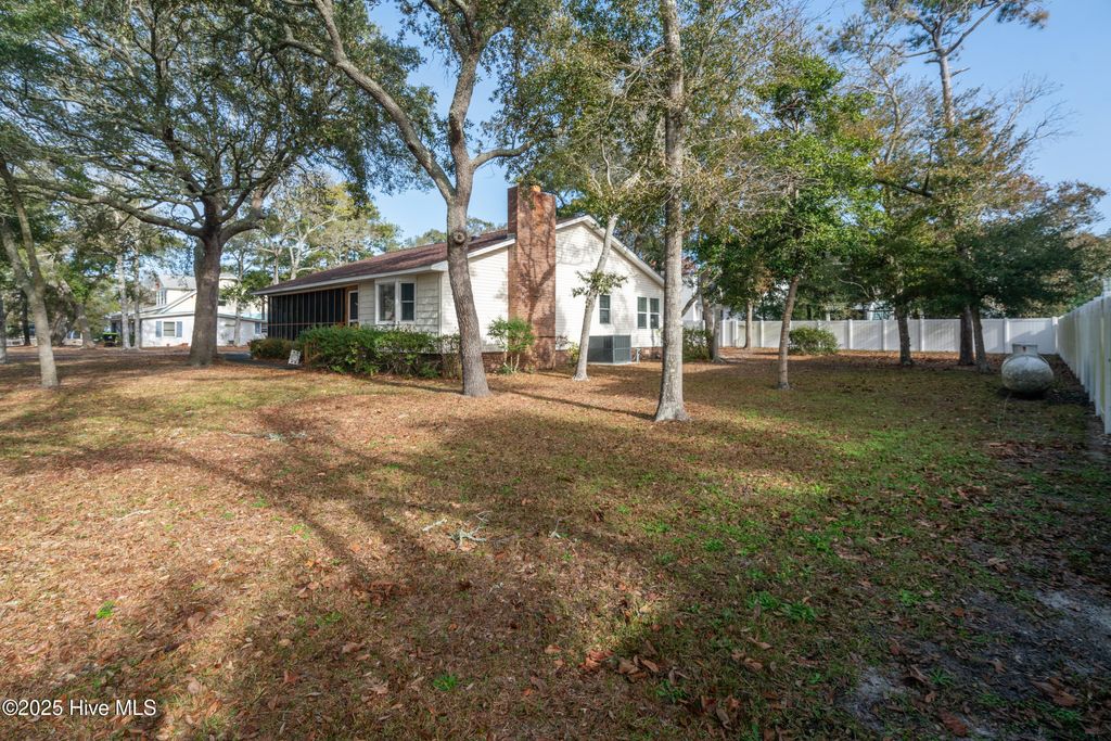Photo of 108 NE 41st Street, Oak Island, NC 28465 (MLS # 100516538)